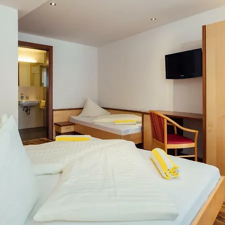 Sunshine Apartment *